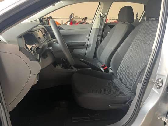 VOLKSWAGEN-POLO-2018