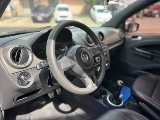VOLKSWAGEN-SAVEIRO-2013