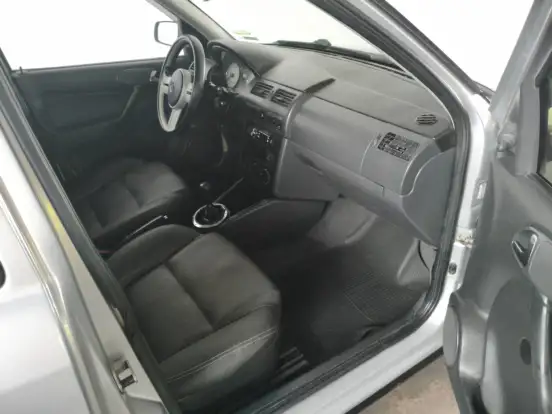 VOLKSWAGEN-SAVEIRO-2003