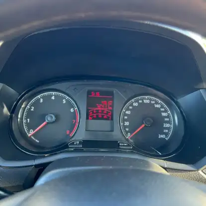 VOLKSWAGEN-SAVEIRO-2023