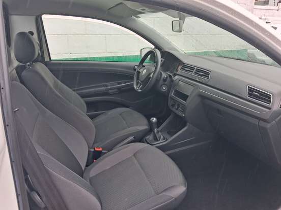 VOLKSWAGEN-SAVEIRO-2023