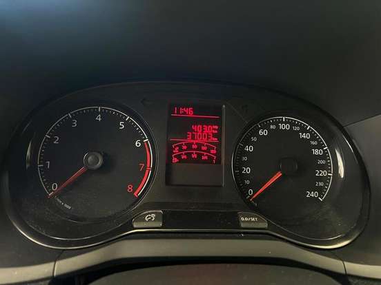 VOLKSWAGEN-SAVEIRO-2023