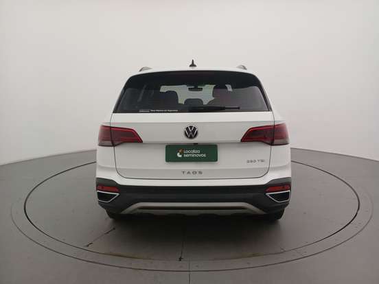 VOLKSWAGEN-TAOS-2023