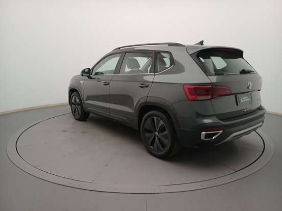 VOLKSWAGEN-TAOS-2024