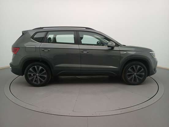 VOLKSWAGEN-TAOS-2024