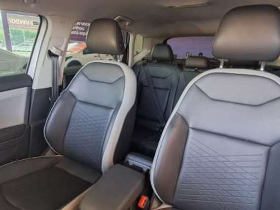 VOLKSWAGEN-TAOS-1.4 250 TSI TOTAL FLEX COMFORTLINE AUTOMÁTICO VOLKSWAGEN-TAOS-2025