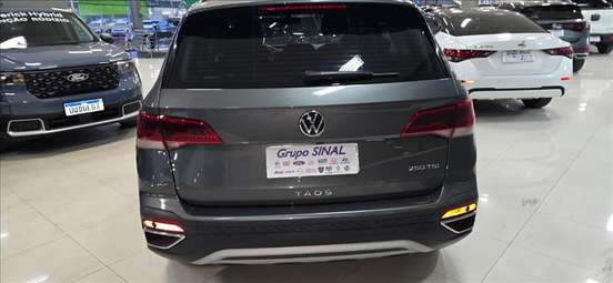 VOLKSWAGEN-TAOS-2021