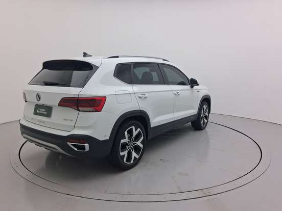 VOLKSWAGEN-TAOS-1.4 250 TSI TOTAL FLEX HIGHLINE AUTOMÁTICO VOLKSWAGEN-TAOS-2025