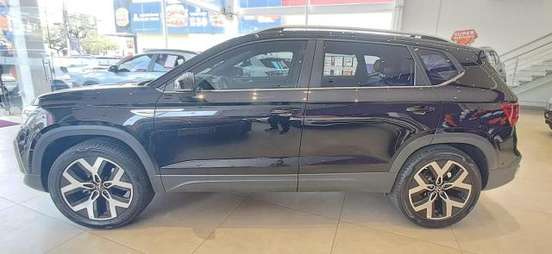 VOLKSWAGEN-TAOS-2024