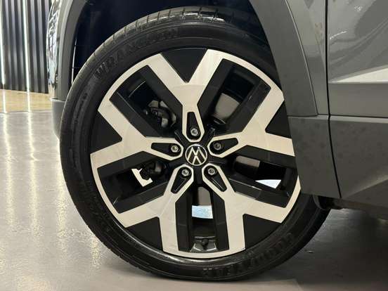 VOLKSWAGEN-TAOS-1.4 250 TSI TOTAL FLEX HIGHLINE AUTOMÁTICO VOLKSWAGEN-TAOS-2024