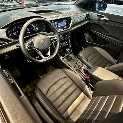 VOLKSWAGEN-TAOS-2024