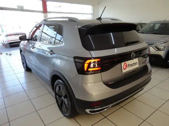 VOLKSWAGEN-T-CROSS-1.4 250 TSI TOTAL FLEX HIGHLINE AUTOMÁTICO VOLKSWAGEN-T-CROSS-2023