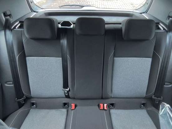 VOLKSWAGEN-T-CROSS-2024