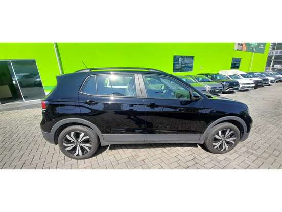 VOLKSWAGEN-T-CROSS-2025