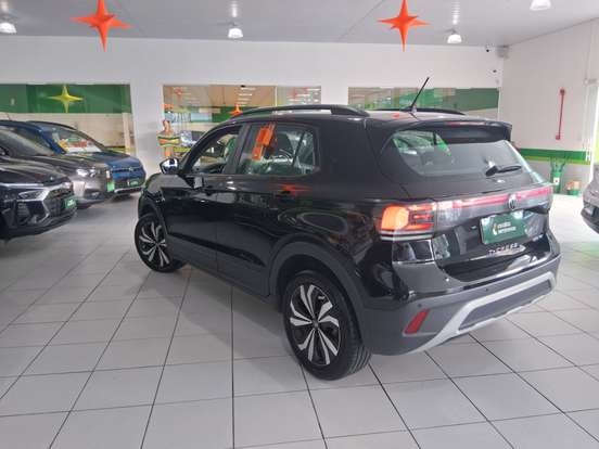 VOLKSWAGEN-T-CROSS-2025