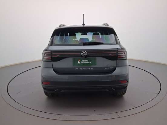 VOLKSWAGEN-T-CROSS-2024