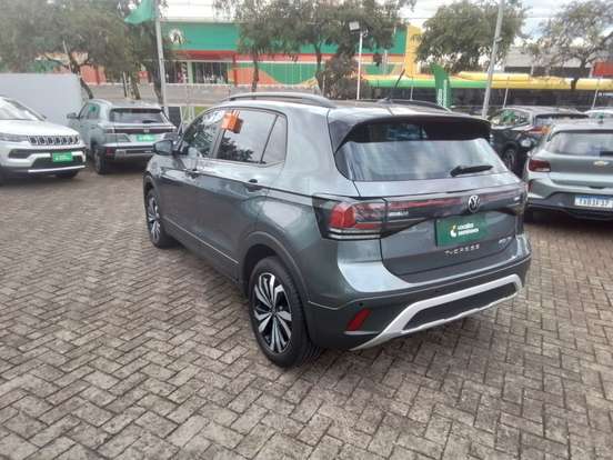 VOLKSWAGEN-T-CROSS-2025