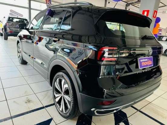 VOLKSWAGEN-T-CROSS-2024