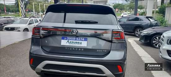 VOLKSWAGEN-T-CROSS-2024