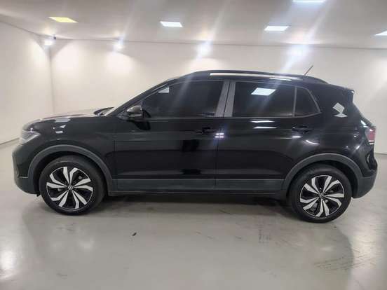 VOLKSWAGEN-T-CROSS-2024