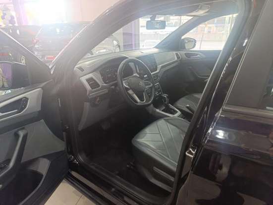 VOLKSWAGEN-T-CROSS-2024