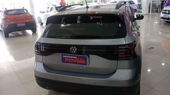VOLKSWAGEN-T-CROSS-2024