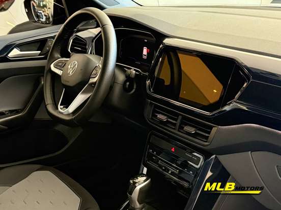 VOLKSWAGEN-T-CROSS-2024