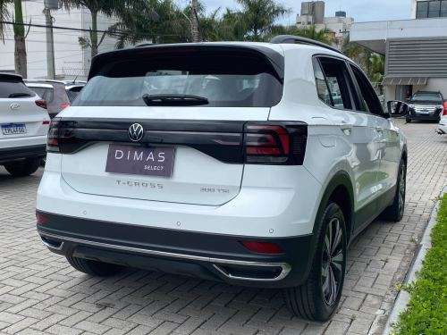 VOLKSWAGEN-T-CROSS-2023