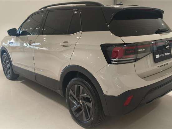 VOLKSWAGEN-T-CROSS-1.4 250 TSI TOTAL FLEX HIGHLINE AUTOMÁTICO VOLKSWAGEN-T-CROSS-2024