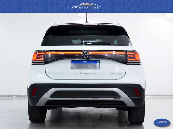VOLKSWAGEN-T-CROSS-1.4 250 TSI TOTAL FLEX HIGHLINE AUTOMÁTICO VOLKSWAGEN-T-CROSS-2024