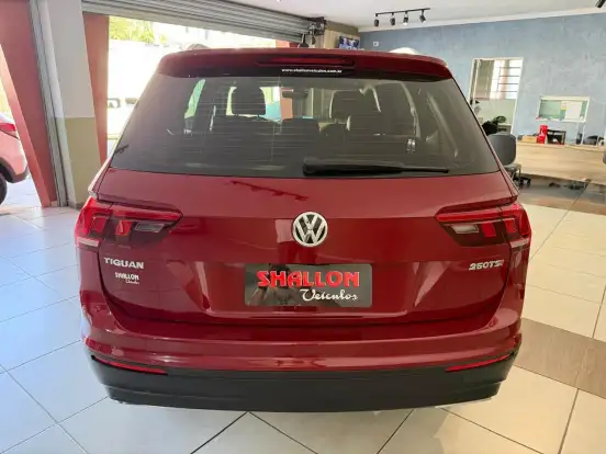 VOLKSWAGEN-TIGUAN-2018