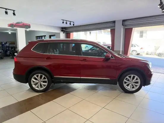 VOLKSWAGEN-TIGUAN-1.4 250 TSI TOTAL FLEX ALLSPACE COMFORTLINE TIPTRONIC VOLKSWAGEN-TIGUAN-2018