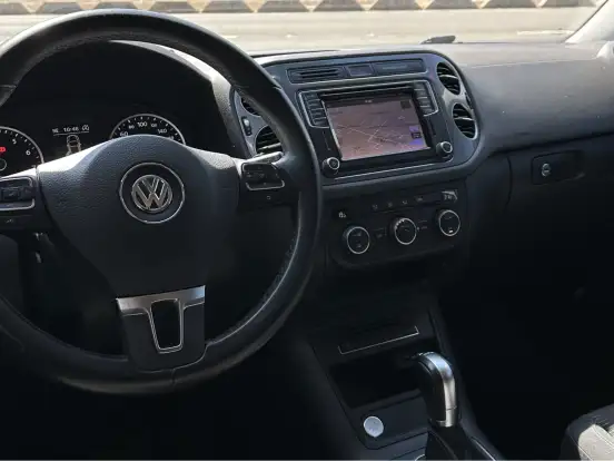VOLKSWAGEN-TIGUAN-1.4 TSI 16V TURBO GASOLINA 4P DSG VOLKSWAGEN-TIGUAN-2017