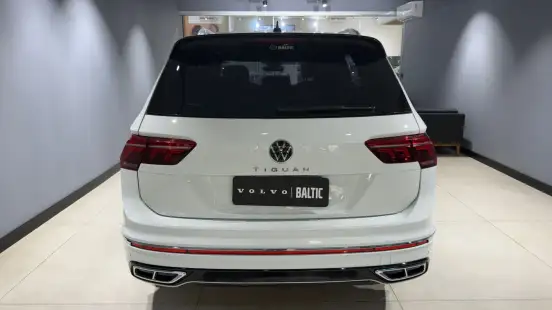 VOLKSWAGEN-TIGUAN-2.0 300 TSI GASOLINA ALLSPACE R-LINE AUTOMÁTICO VOLKSWAGEN-TIGUAN-2024