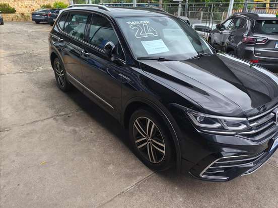 VOLKSWAGEN-TIGUAN-2.0 300 TSI GASOLINA ALLSPACE R-LINE AUTOMÁTICO VOLKSWAGEN-TIGUAN-2023