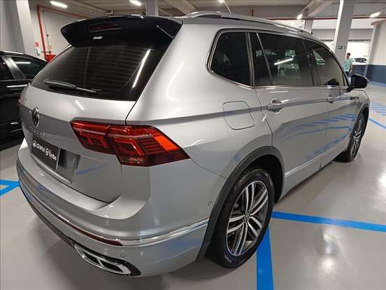 VOLKSWAGEN-TIGUAN-2023