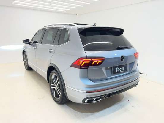 VOLKSWAGEN-TIGUAN-2.0 300 TSI GASOLINA ALLSPACE R-LINE AUTOMÁTICO VOLKSWAGEN-TIGUAN-2024