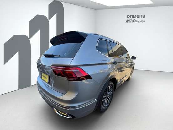 VOLKSWAGEN-TIGUAN-2.0 300 TSI GASOLINA ALLSPACE R-LINE AUTOMÁTICO VOLKSWAGEN-TIGUAN-2024