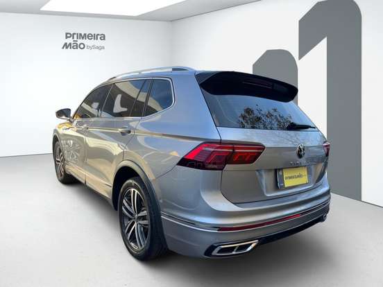 VOLKSWAGEN-TIGUAN-2.0 300 TSI GASOLINA ALLSPACE R-LINE AUTOMÁTICO VOLKSWAGEN-TIGUAN-2024