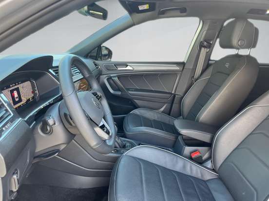 VOLKSWAGEN-TIGUAN-2.0 300 TSI GASOLINA ALLSPACE R-LINE AUTOMÁTICO VOLKSWAGEN-TIGUAN-2024