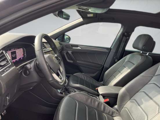 VOLKSWAGEN-TIGUAN-2.0 300 TSI GASOLINA ALLSPACE R-LINE AUTOMÁTICO VOLKSWAGEN-TIGUAN-2023