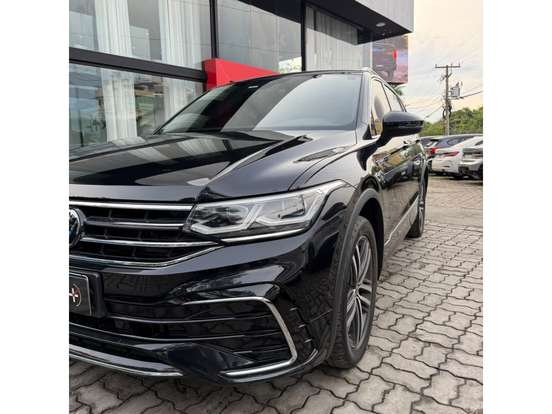 VOLKSWAGEN-TIGUAN-2.0 300 TSI GASOLINA ALLSPACE R-LINE AUTOMÁTICO VOLKSWAGEN-TIGUAN-2024