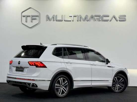 VOLKSWAGEN-TIGUAN-2023