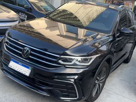 VOLKSWAGEN-TIGUAN-2.0 300 TSI GASOLINA ALLSPACE R-LINE AUTOMÁTICO VOLKSWAGEN-TIGUAN-2024