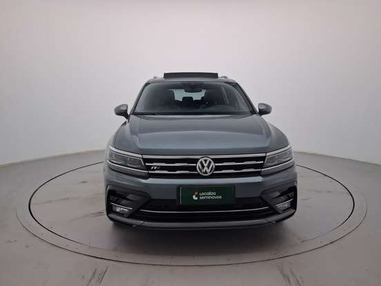 VOLKSWAGEN-TIGUAN-2021