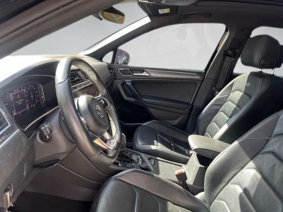 VOLKSWAGEN-TIGUAN-2020