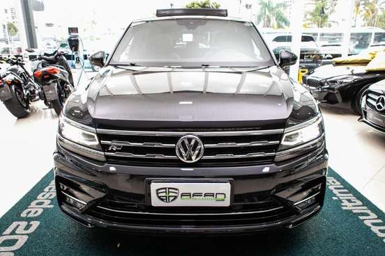 VOLKSWAGEN-TIGUAN-2020