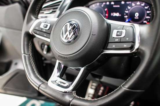 VOLKSWAGEN-TIGUAN-2020
