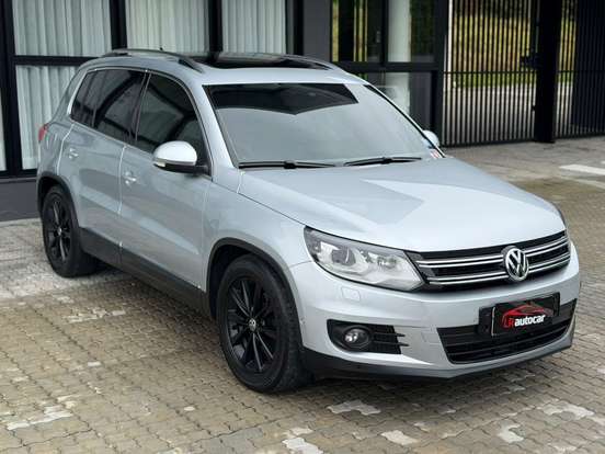 VOLKSWAGEN-TIGUAN-2012