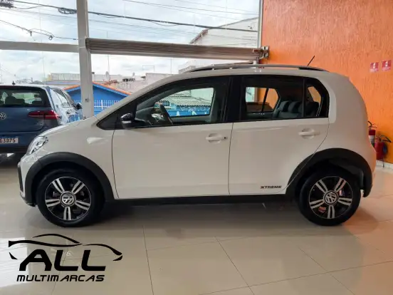 VOLKSWAGEN-UP-1.0 170 TSI TOTAL FLEX XTREME 4P MANUAL VOLKSWAGEN-UP-2019